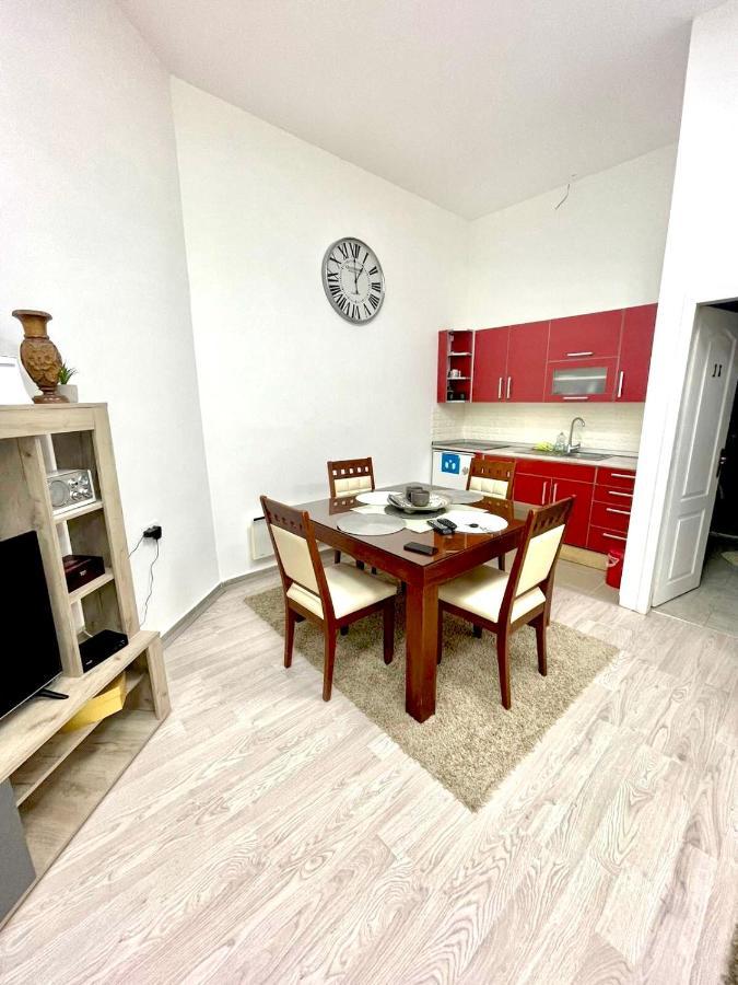 Apartment Tesla Pancevo Exterior photo